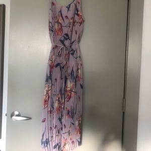 Pleated floral midi dress